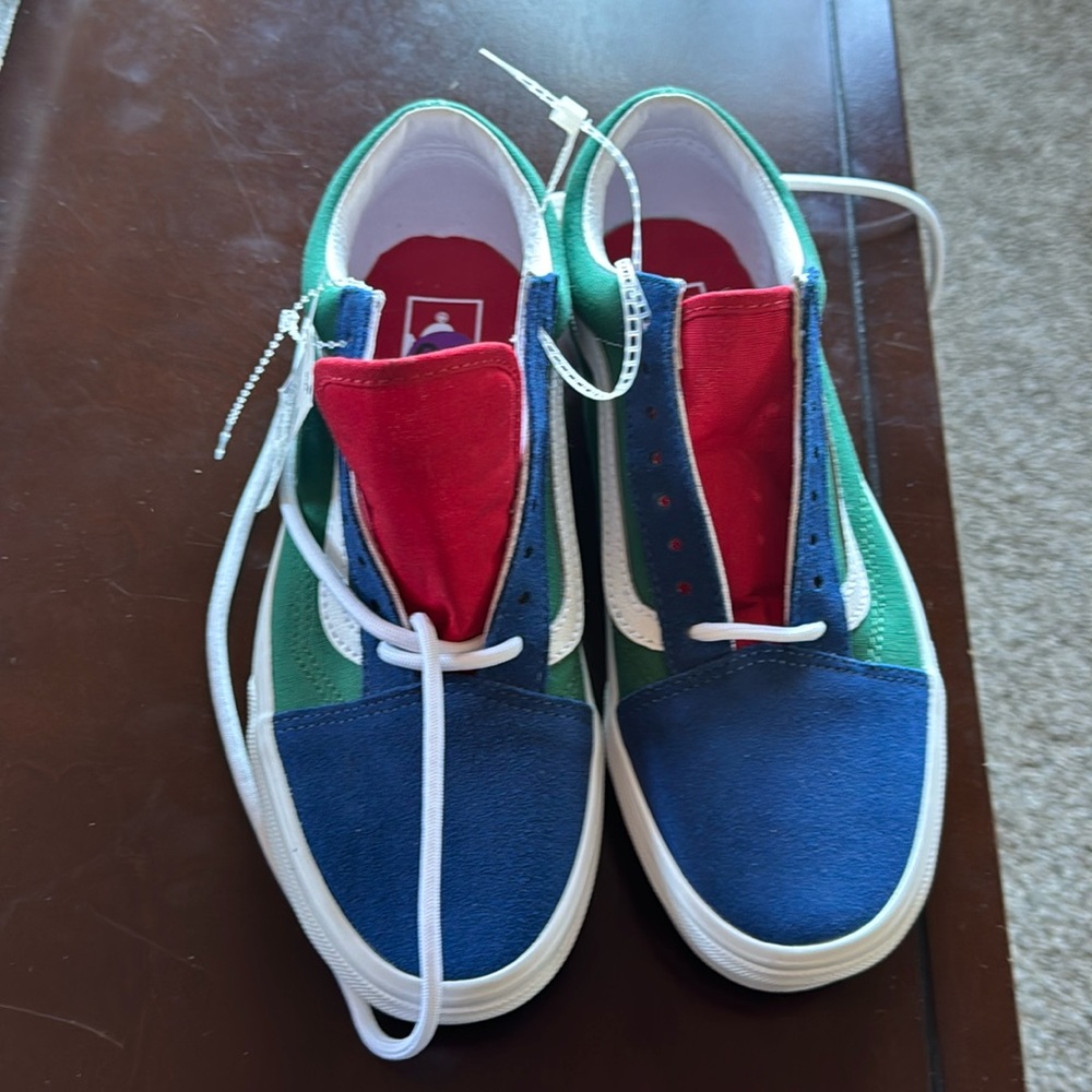 BNWT Men’s Size 6.5 Vans
